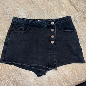 Toast Jeans shorts skirt black size medium